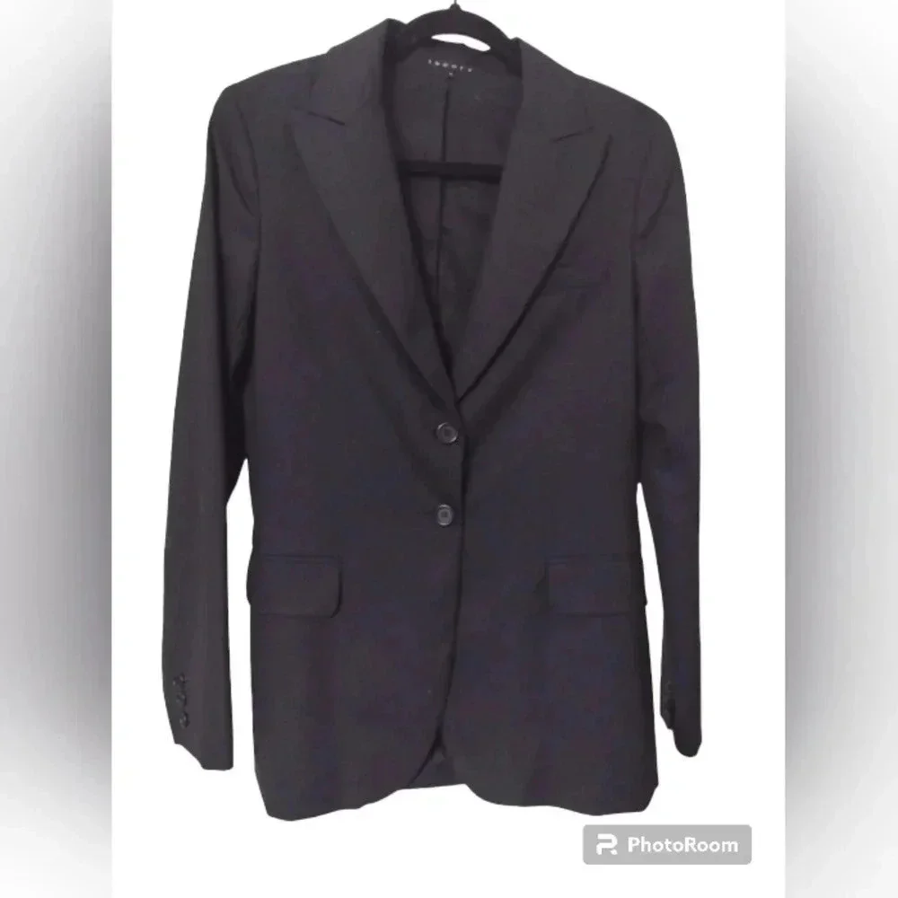 Theory Carissa Wool Blazer - Picture 2 of 7